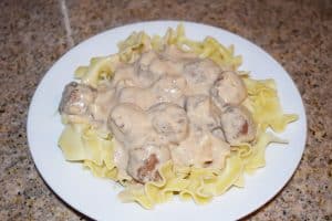 Slow-cooker swedish meatballs
