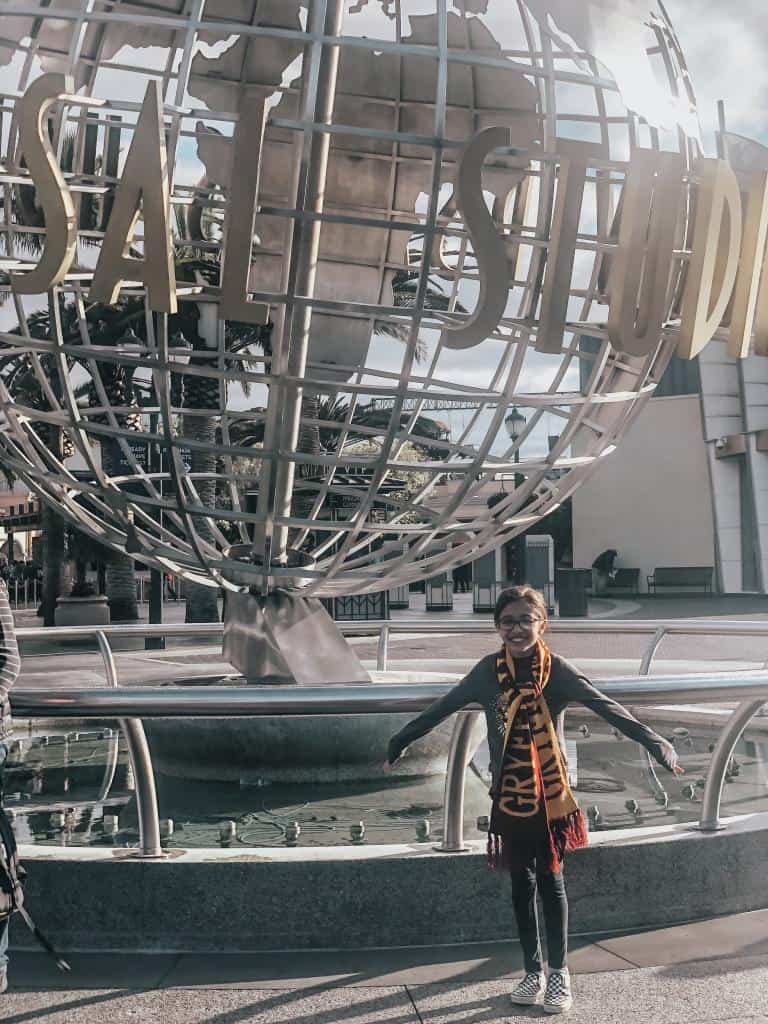 Universal Studios Hollywood, planning a day at Universal Studios, things to know before you go, tips and secrets, best rides, food, exrpress pass ticket, where to stay, California, complete guide