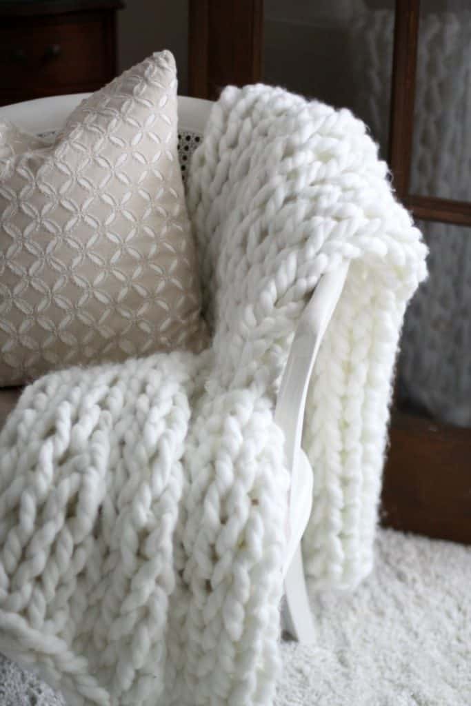 DIY chunky knit throw